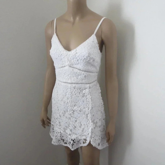 NWT Abercrombie & Fitch White Lace Dress XS S M - Picture 3 of 6